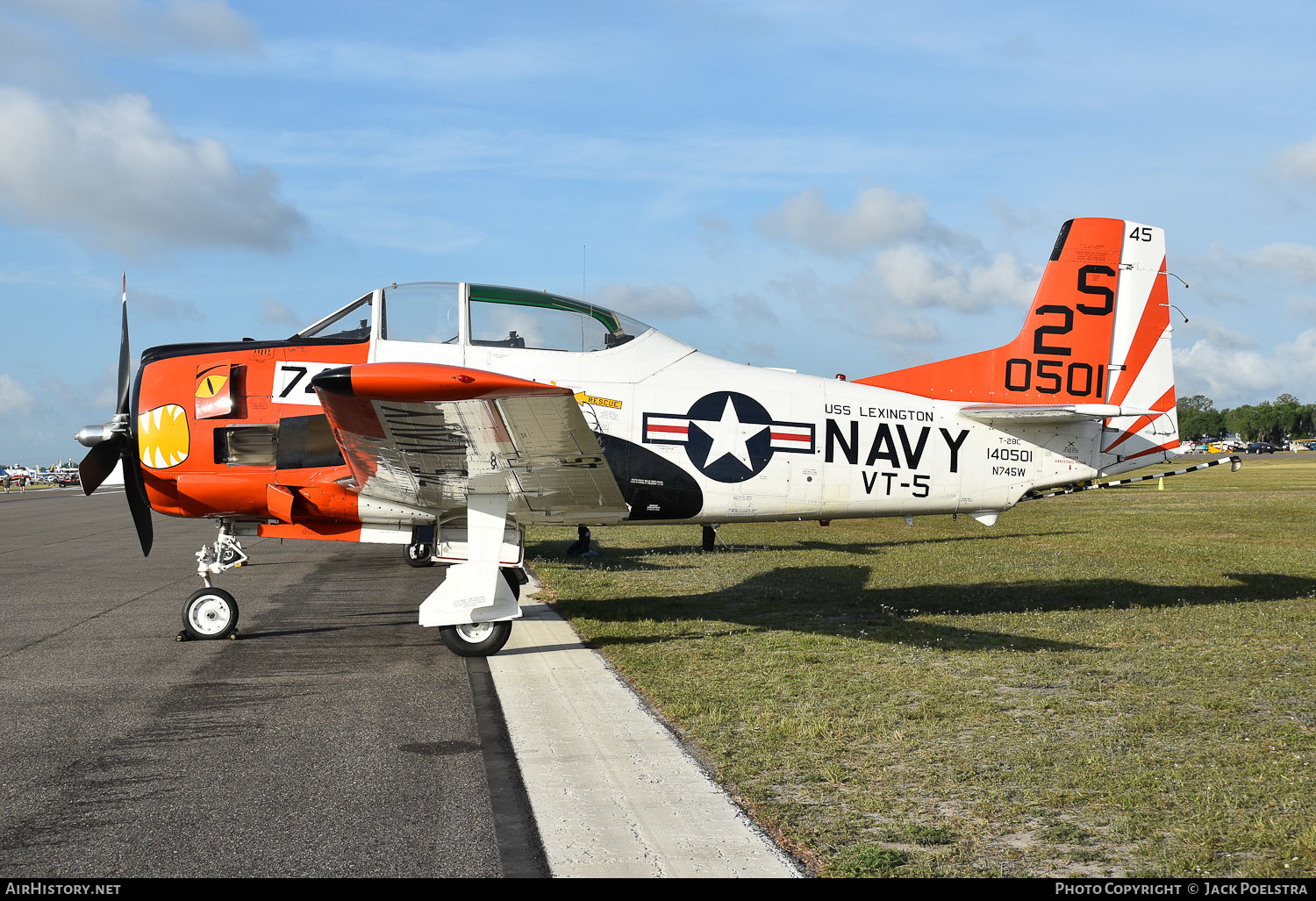 Aircraft Photo of N745W / 140501 | North American T-28C Trojan | USA - Navy | AirHistory.net #567395