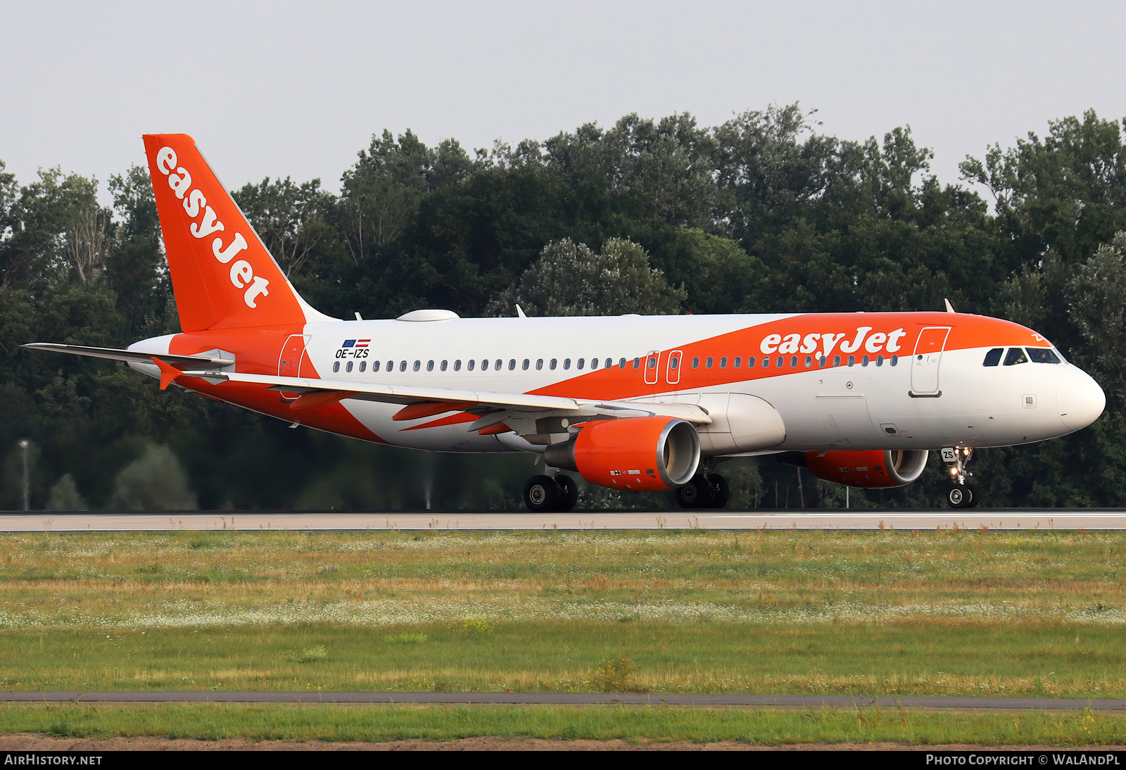 Aircraft Photo of OE-IZS | Airbus A320-214 | EasyJet | AirHistory.net #567399