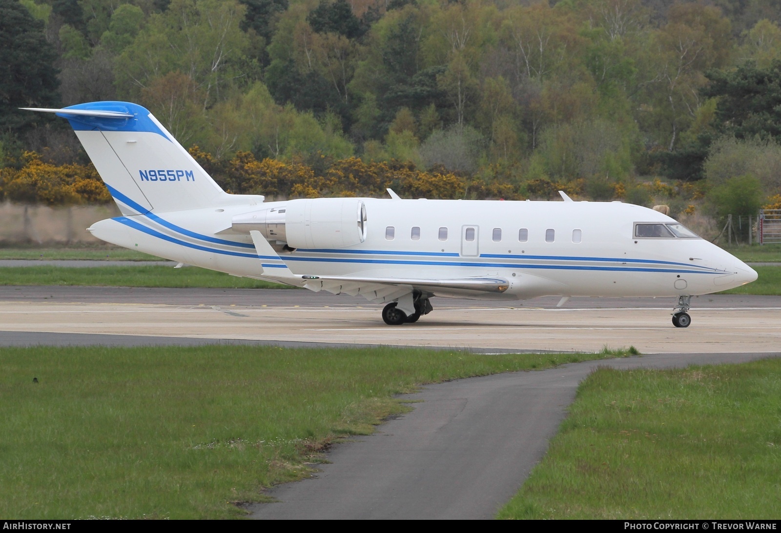 Aircraft Photo of N955PM | Bombardier Challenger 605 (CL-600-2B16) | AirHistory.net #567563