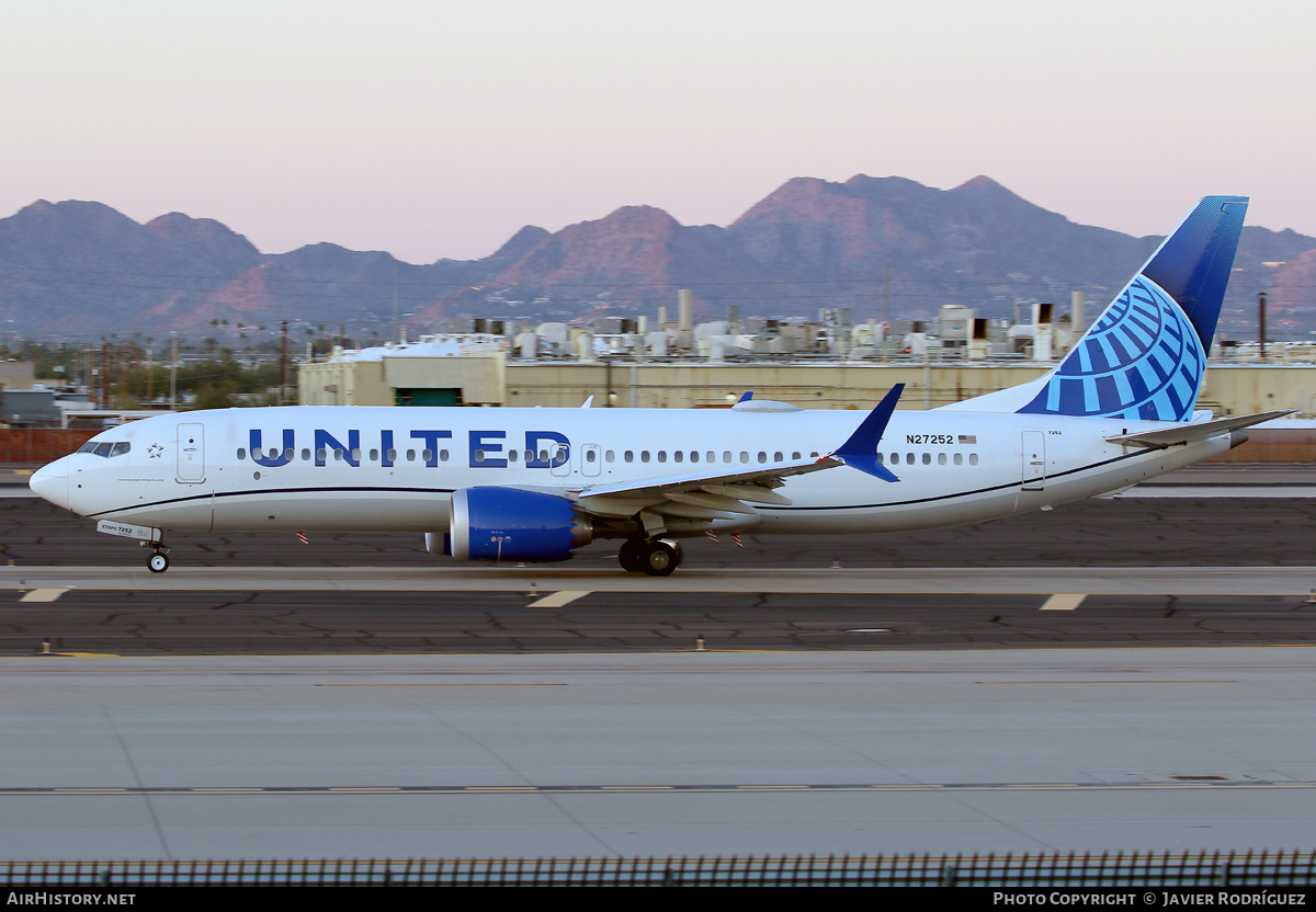 Aircraft Photo of N27252 | Boeing 737-8 Max 8 | United Airlines | AirHistory.net #567569