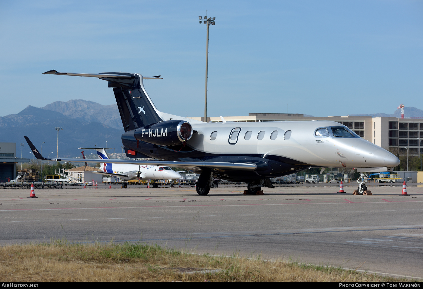 Aircraft Photo of F-HJLM | Embraer EMB-505 Phenom 300 | AirHistory.net #567648