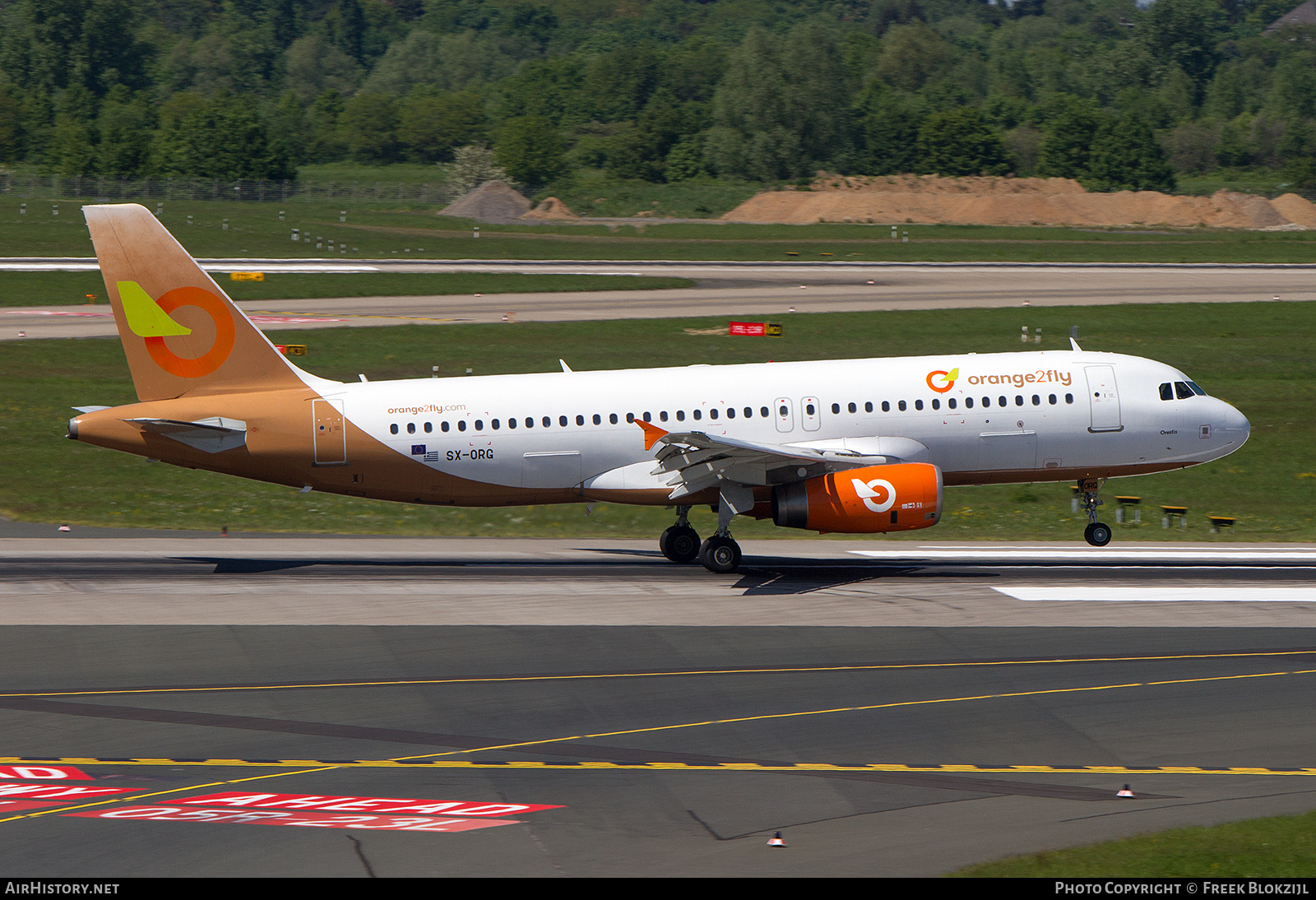 Aircraft Photo of SX-ORG | Airbus A320-232 | Orange2fly | AirHistory.net #567657