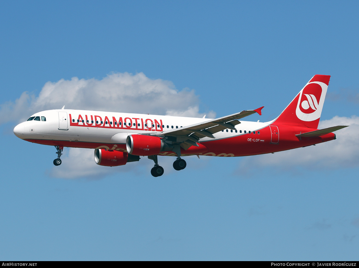 Aircraft Photo of OE-LOF | Airbus A320-214 | Laudamotion | AirHistory.net #567660