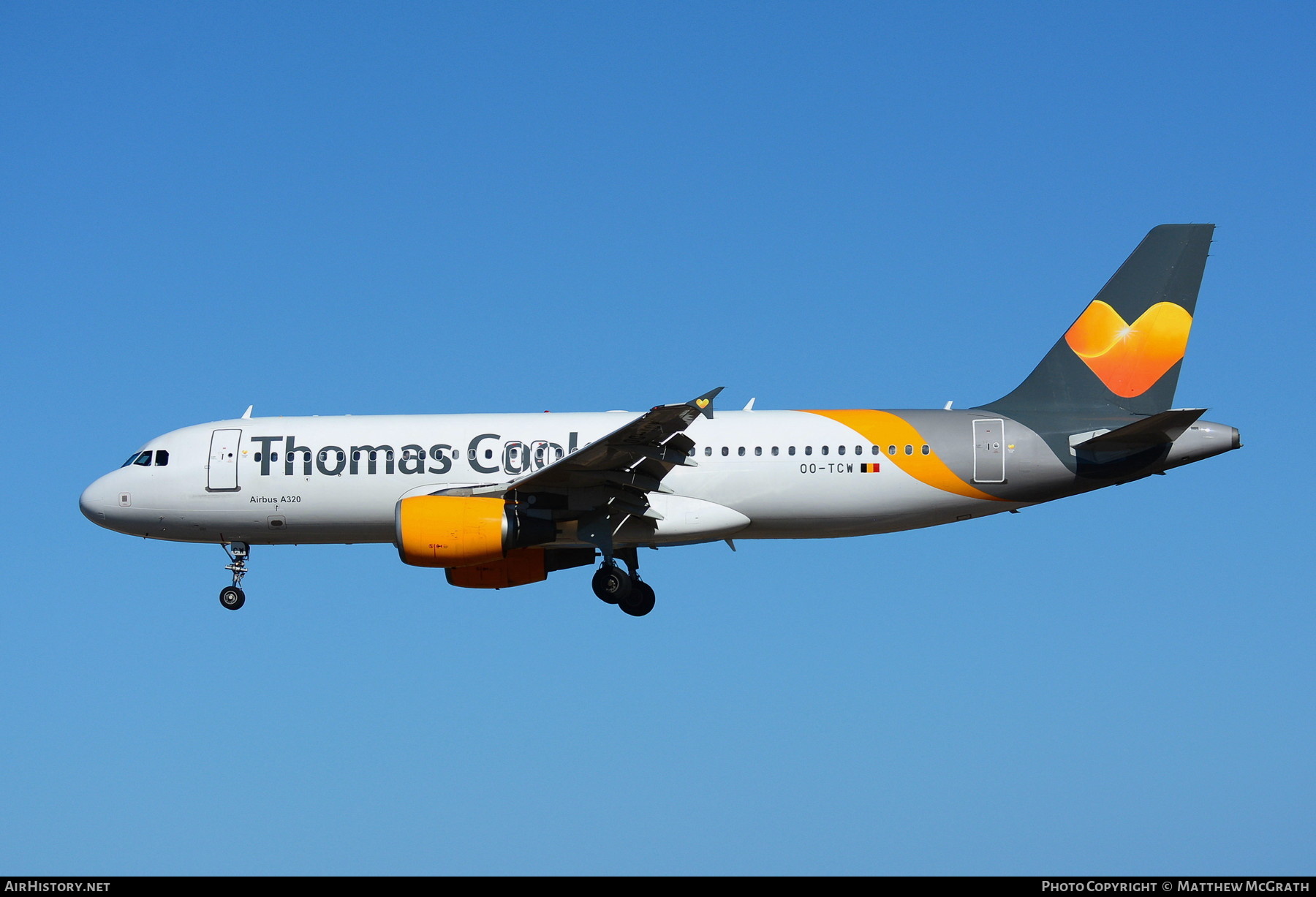 Aircraft Photo of OO-TCW | Airbus A320-214 | Thomas Cook Airlines | AirHistory.net #567688