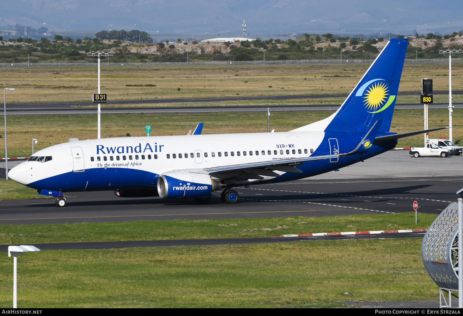 Aircraft Photo of 9XR-WK | Boeing 737-7K5 | RwandAir | AirHistory.net #567705