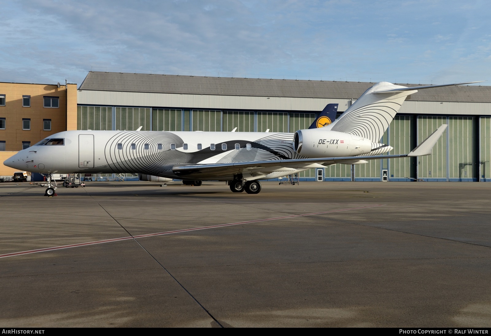 Aircraft Photo of OE-IXX | Bombardier Global 5000 (BD-700-1A11) | AirHistory.net #567719