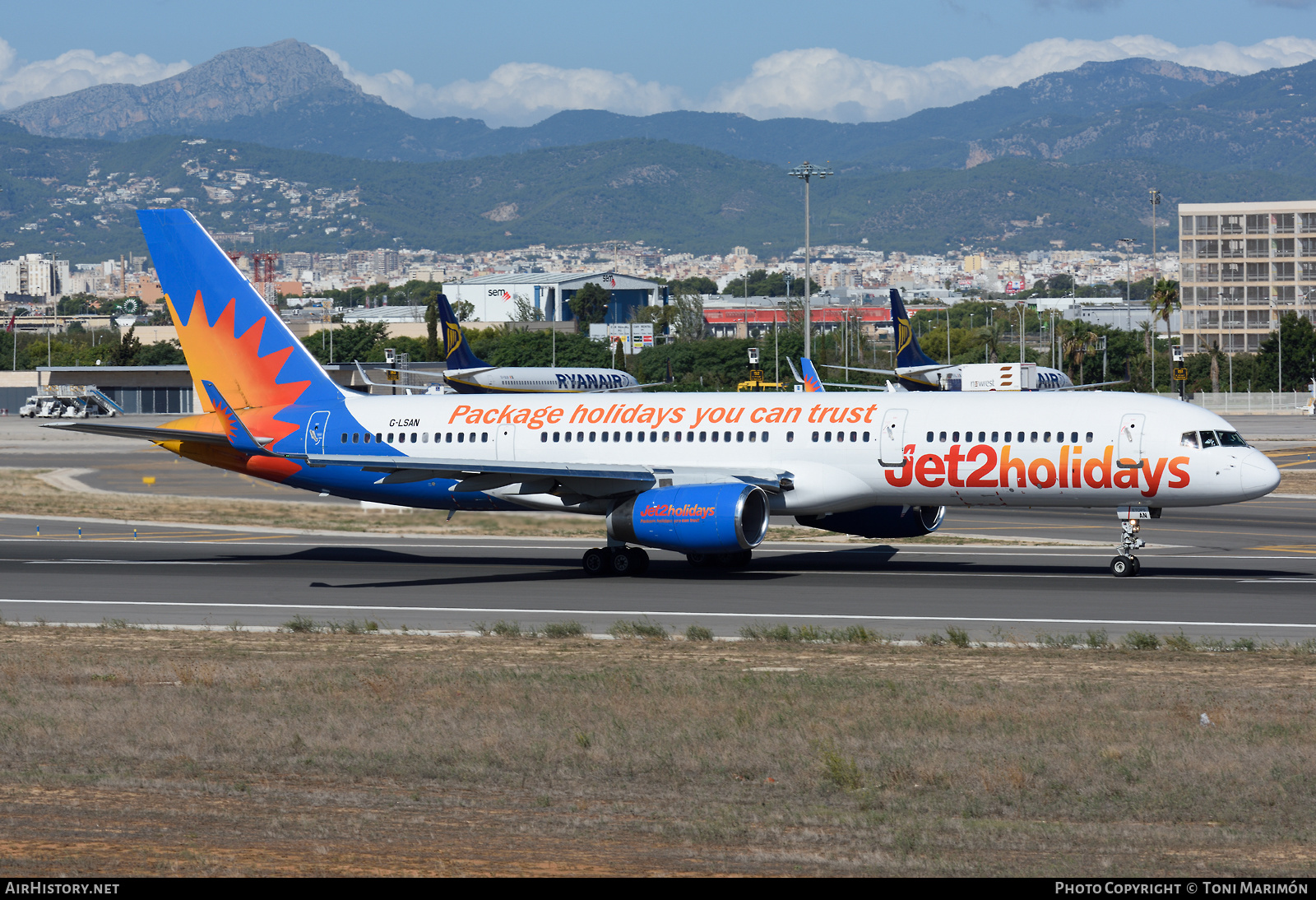 Aircraft Photo of G-LSAN | Boeing 757-2K2 | Jet2 Holidays | AirHistory.net #567723