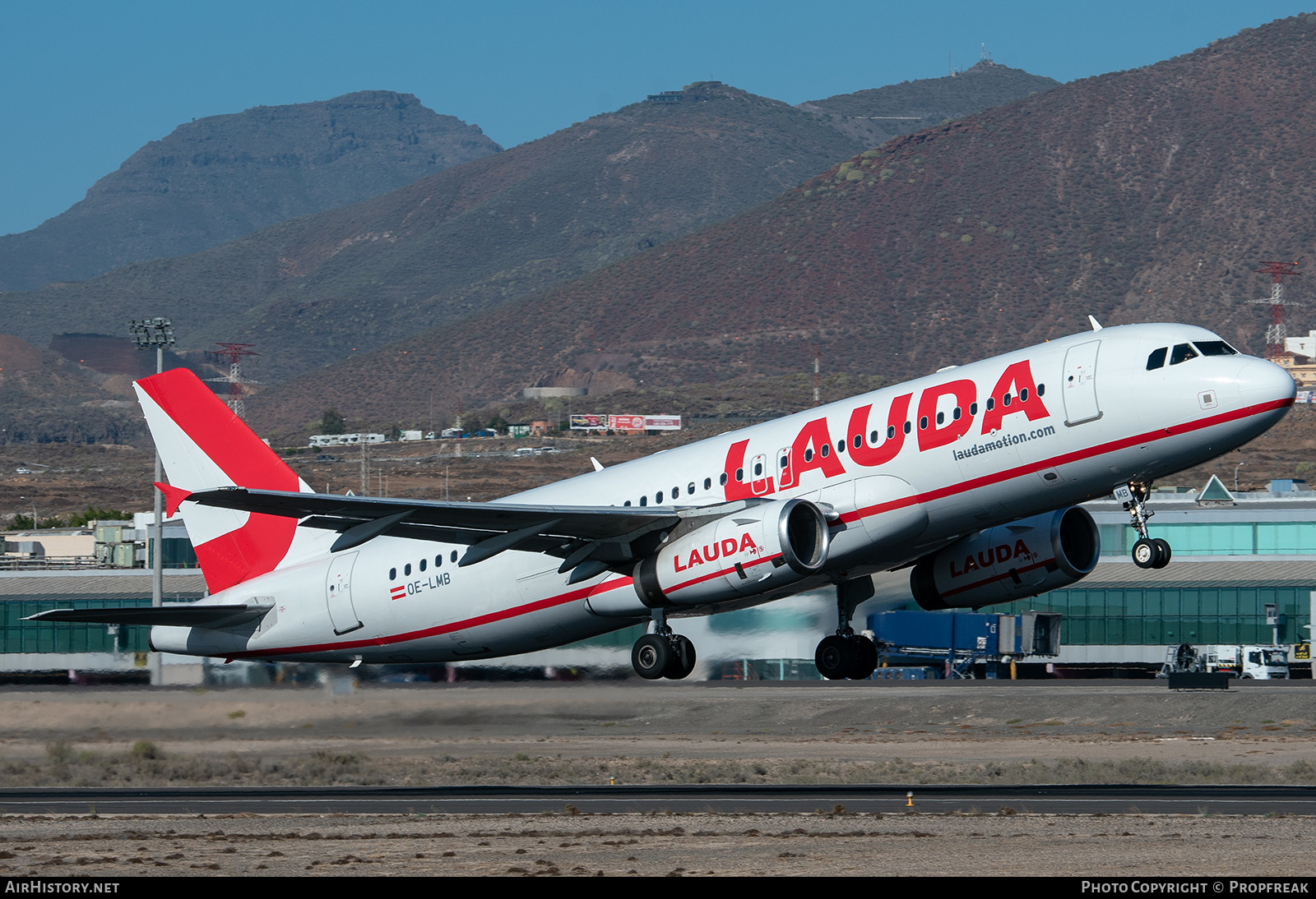 Aircraft Photo of OE-LMB | Airbus A320-232 | Lauda | AirHistory.net #567753