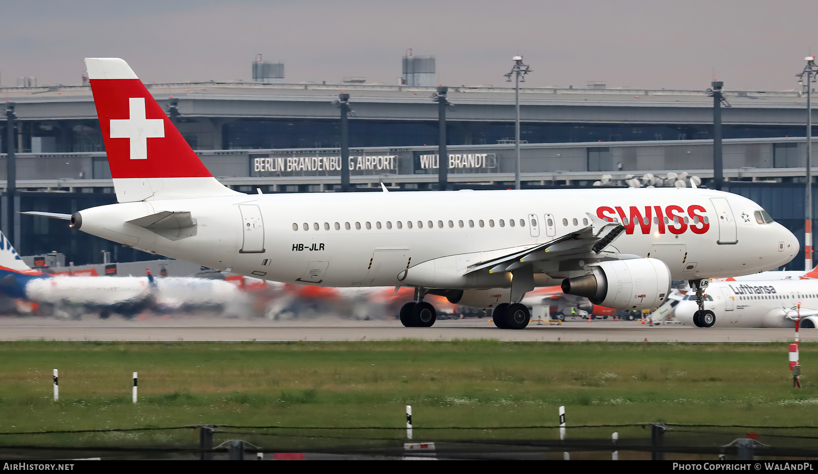 Aircraft Photo of HB-JLR | Airbus A320-214 | Swiss International Air Lines | AirHistory.net #567783