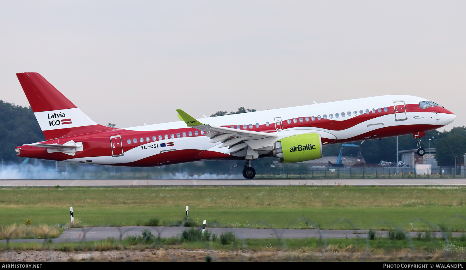 Aircraft Photo of YL-CSL | Airbus A220-371 (BD-500-1A11) | AirBaltic | AirHistory.net #567788