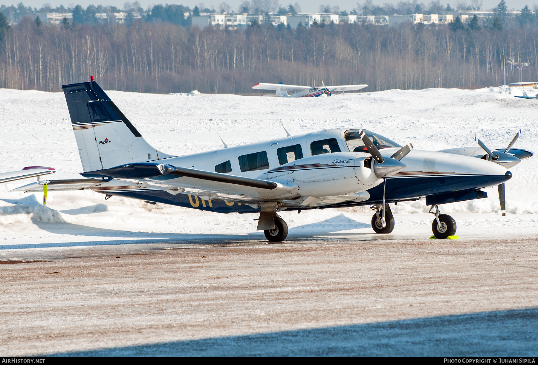 Aircraft Photo of OH-JAA | Piper PA-34-220T Seneca III | AirHistory.net #567798