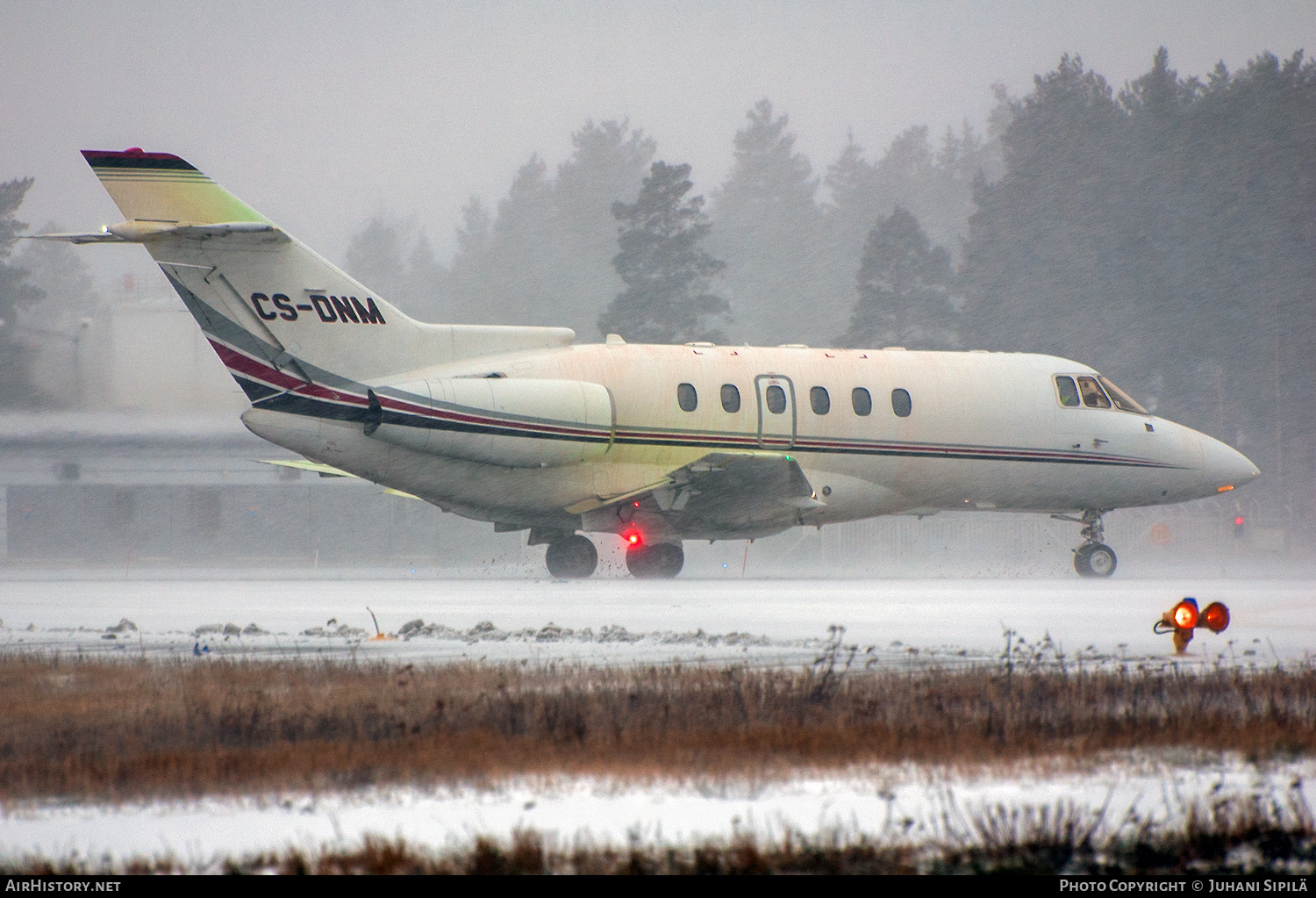 Aircraft Photo of CS-DNM | Raytheon Hawker 800XP | AirHistory.net #567878