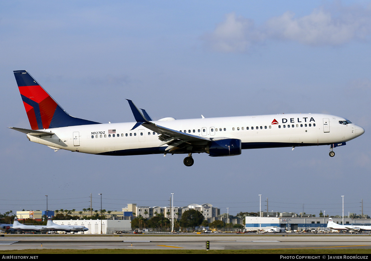 Aircraft Photo of N927DZ | Boeing 737-900/ER | Delta Air Lines | AirHistory.net #567893