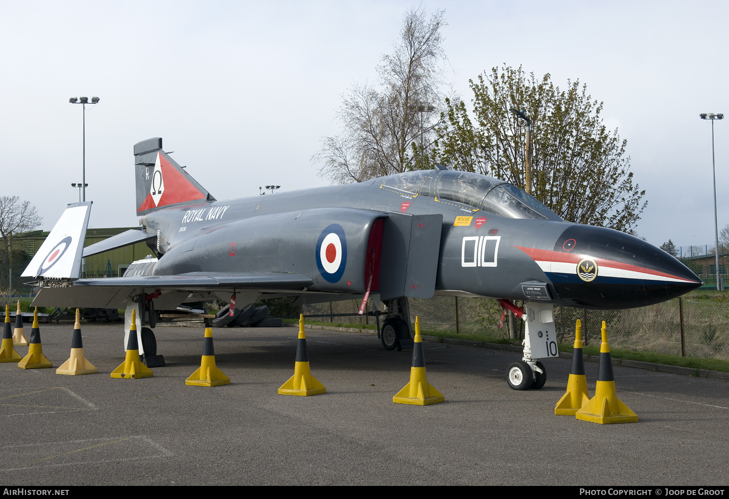 Aircraft Photo of XV586 | McDonnell Douglas F-4K Phantom FG1 | UK - Navy | AirHistory.net #567980