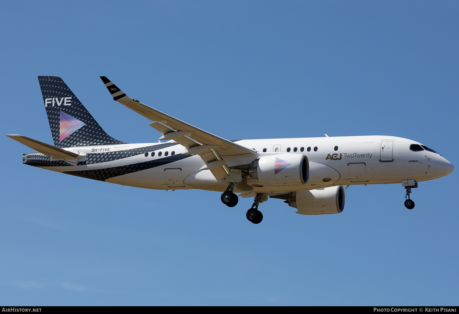 Aircraft Photo of 9H-FIVE | Airbus ACJ220 TwoTwenty (BD-500-1A10) | Five Global Holdings | AirHistory.net #568007