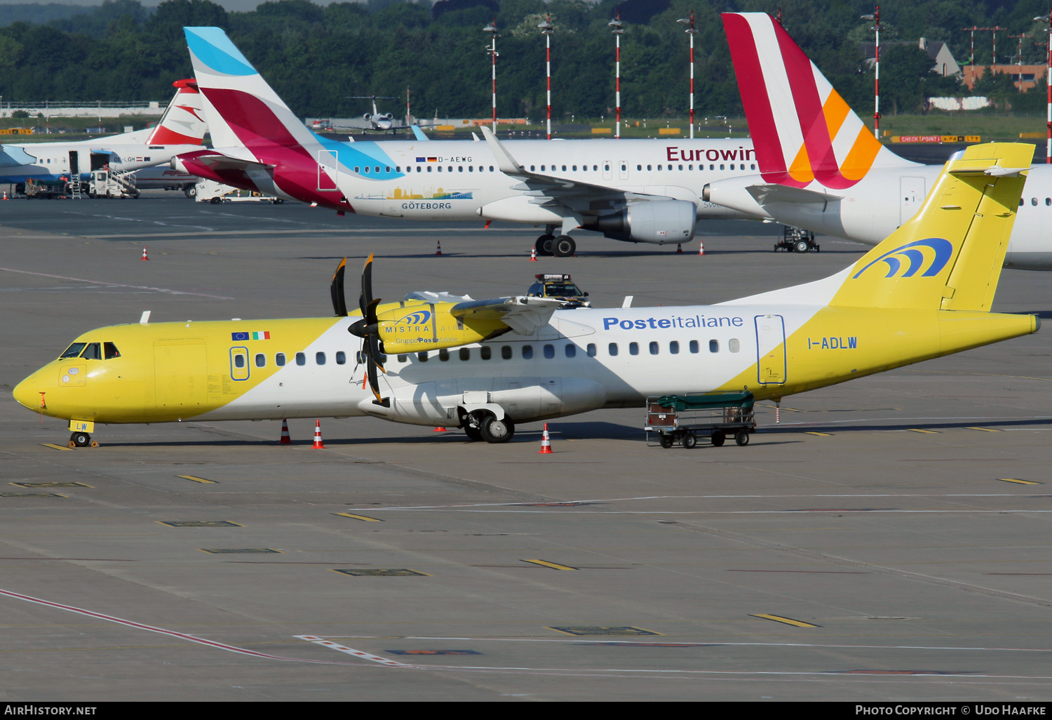 Aircraft Photo of I-ADLW | ATR ATR-72-500 (ATR-72-212A) | Poste Italiane | AirHistory.net #568117