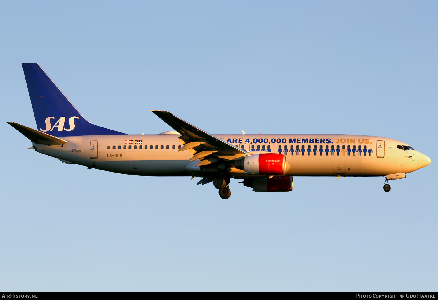 Aircraft Photo of LN-RPM | Boeing 737-883 | Scandinavian Airlines - SAS | AirHistory.net #568275