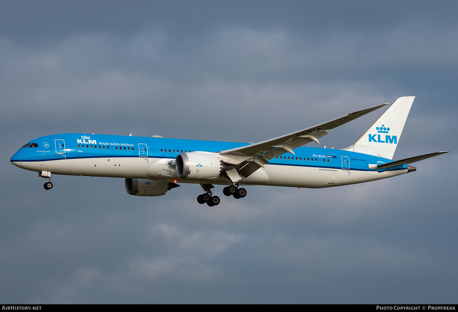 Aircraft Photo of PH-BHA | Boeing 787-9 Dreamliner | KLM - Royal Dutch Airlines | AirHistory.net #568291