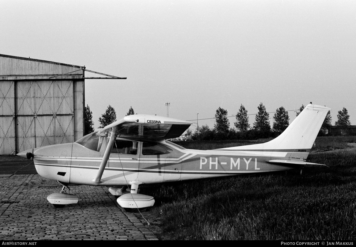 Aircraft Photo of PH-MYL | Cessna 182P Skylane II | AirHistory.net #568389