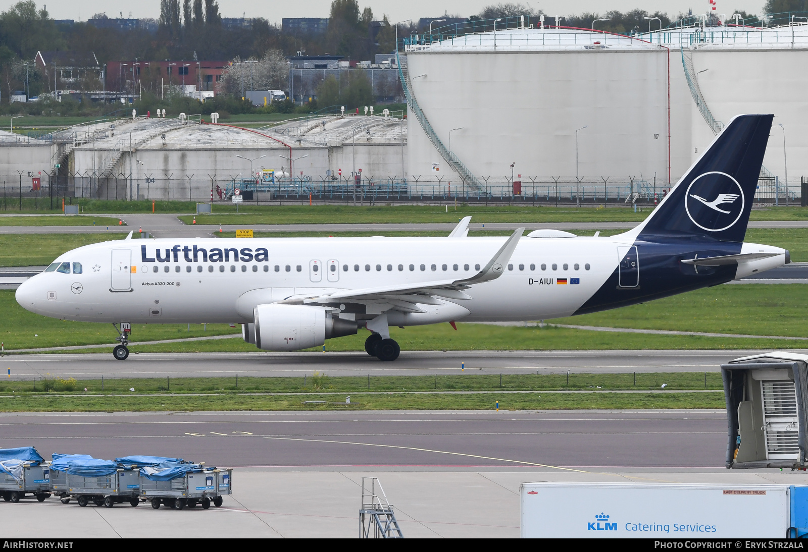 Aircraft Photo of D-AIUI | Airbus A320-214 | Lufthansa | AirHistory.net #568404