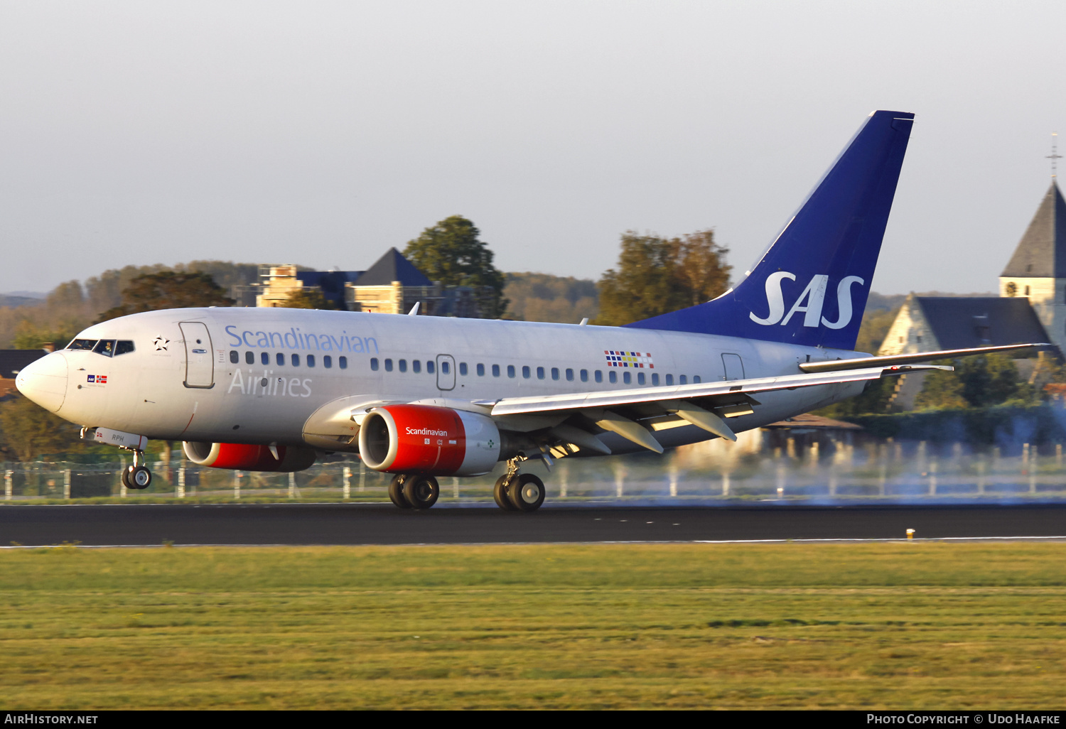Aircraft Photo of LN-RPH | Boeing 737-683 | Scandinavian Airlines - SAS | AirHistory.net #568437