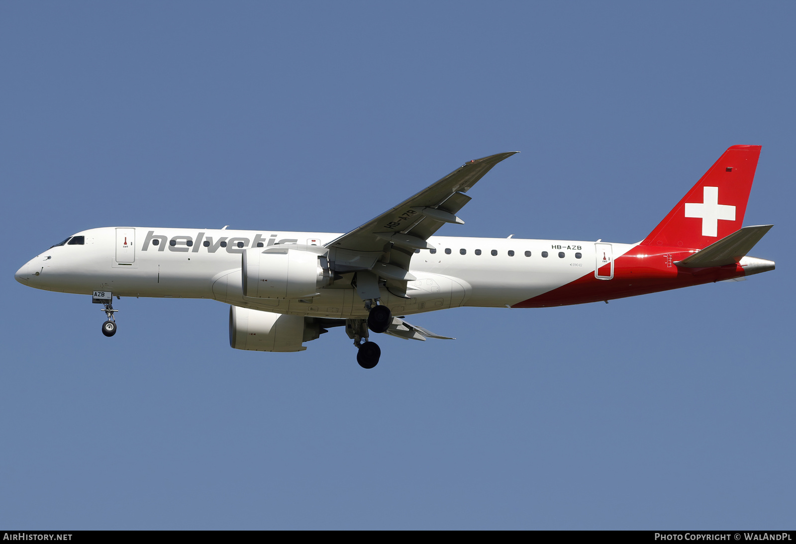 Aircraft Photo of HB-AZB | Embraer 190-E2 (ERJ-190-300) | Helvetic Airways | AirHistory.net #568511