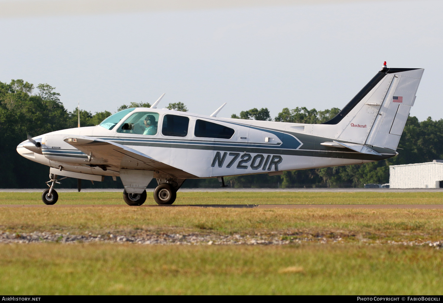 Aircraft Photo of N7201R | Beech 95-B55 Baron | AirHistory.net #568534