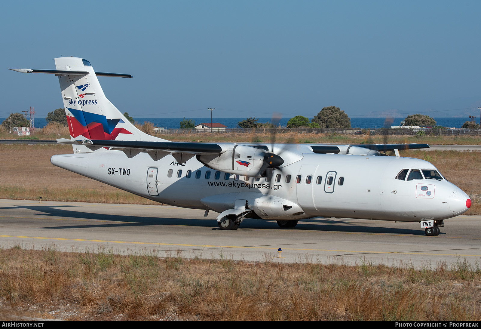Aircraft Photo of SX-TWO | ATR ATR-42-500 | Sky Express | AirHistory.net #568542
