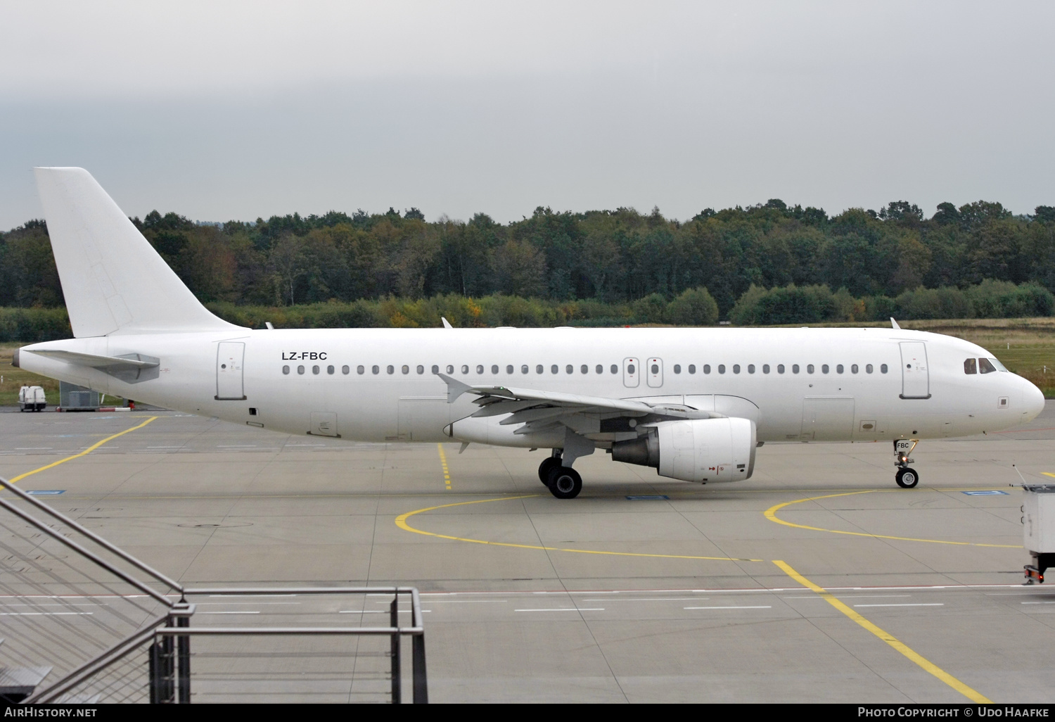 Aircraft Photo of LZ-FBC | Airbus A320-214 | Bulgaria Air | AirHistory.net #568566