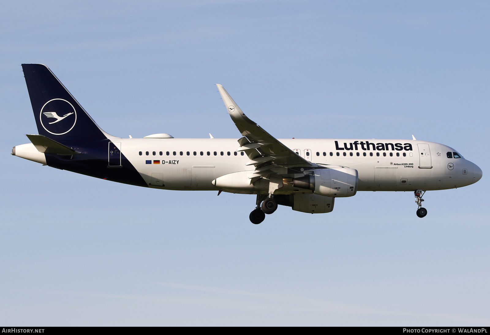 Aircraft Photo of D-AIZY | Airbus A320-214 | Lufthansa | AirHistory.net #568628