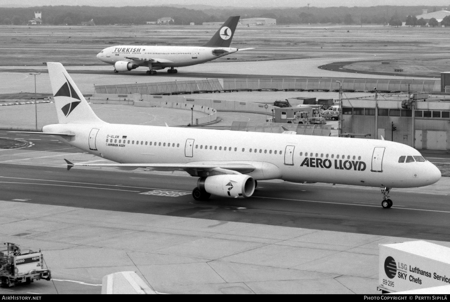 Aircraft Photo of D-ALAM | Airbus A321-231 | Aero Lloyd | AirHistory.net #568634