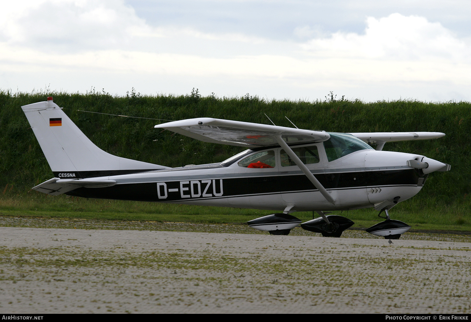 Aircraft Photo of D-EDZU | Cessna 182H Skylane | AirHistory.net #568685