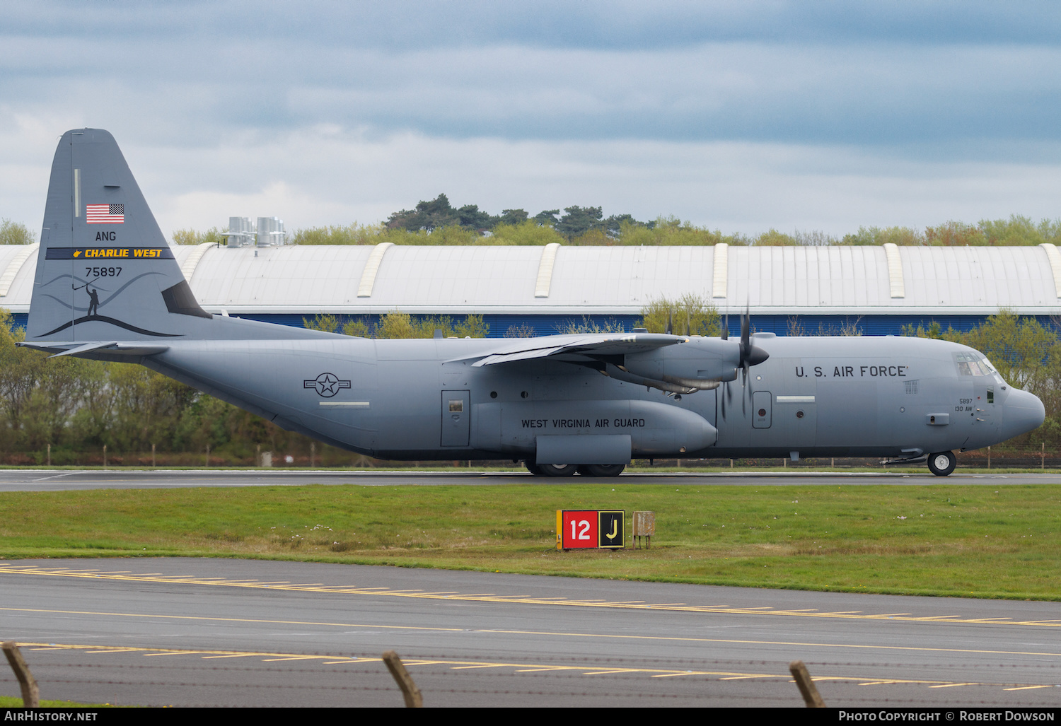 Aircraft Photo of 17-5897 / 75897 | Lockheed Martin C-130J-30 Hercules | USA - Air Force | AirHistory.net #568802