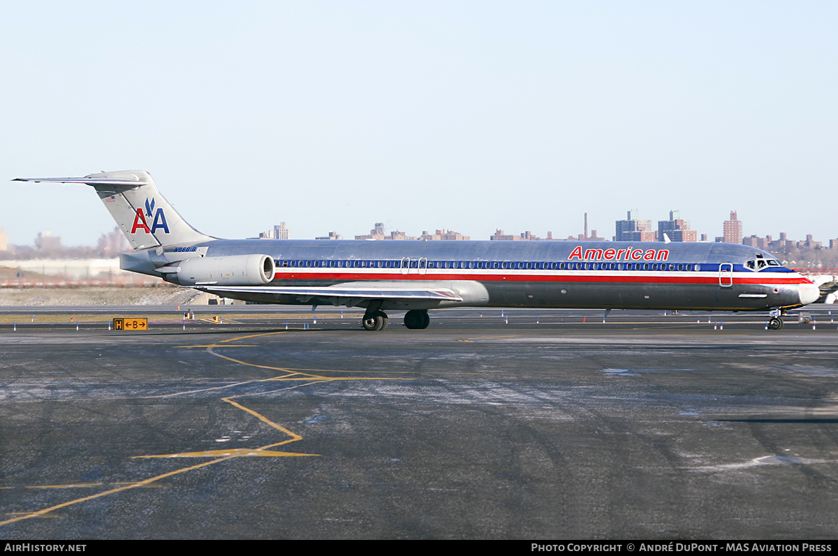 Aircraft Photo of N9681B | McDonnell Douglas MD-82 (DC-9-82) | American Airlines | AirHistory.net #568895