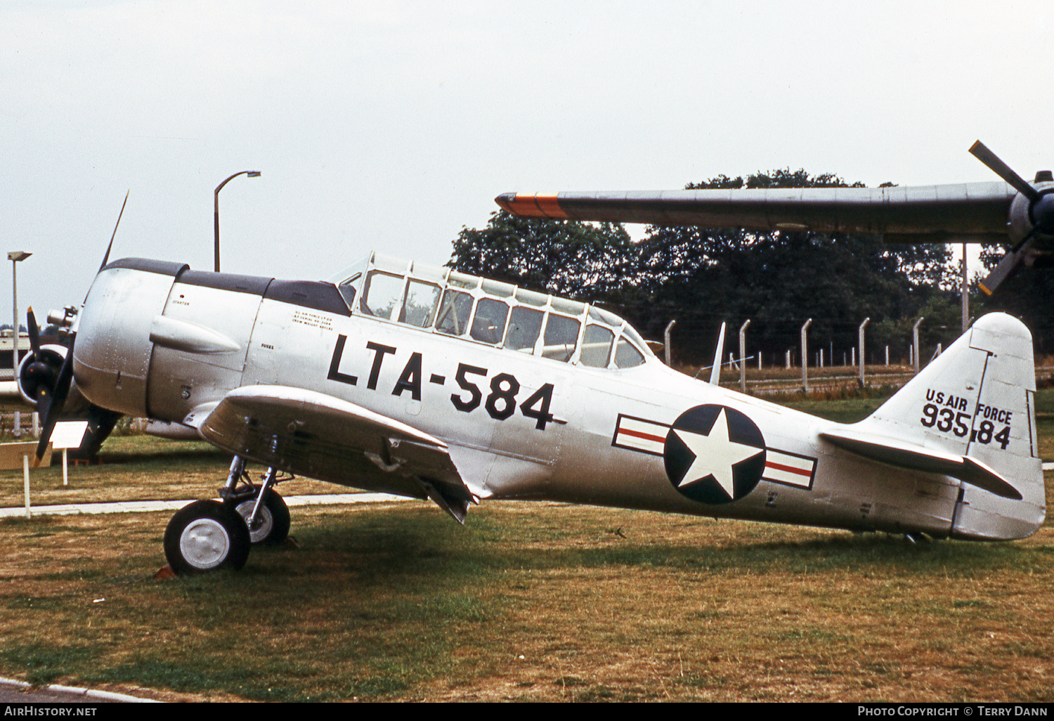 Aircraft Photo of 93584 | North American AT-6A Texan | USA - Air Force | AirHistory.net #568998