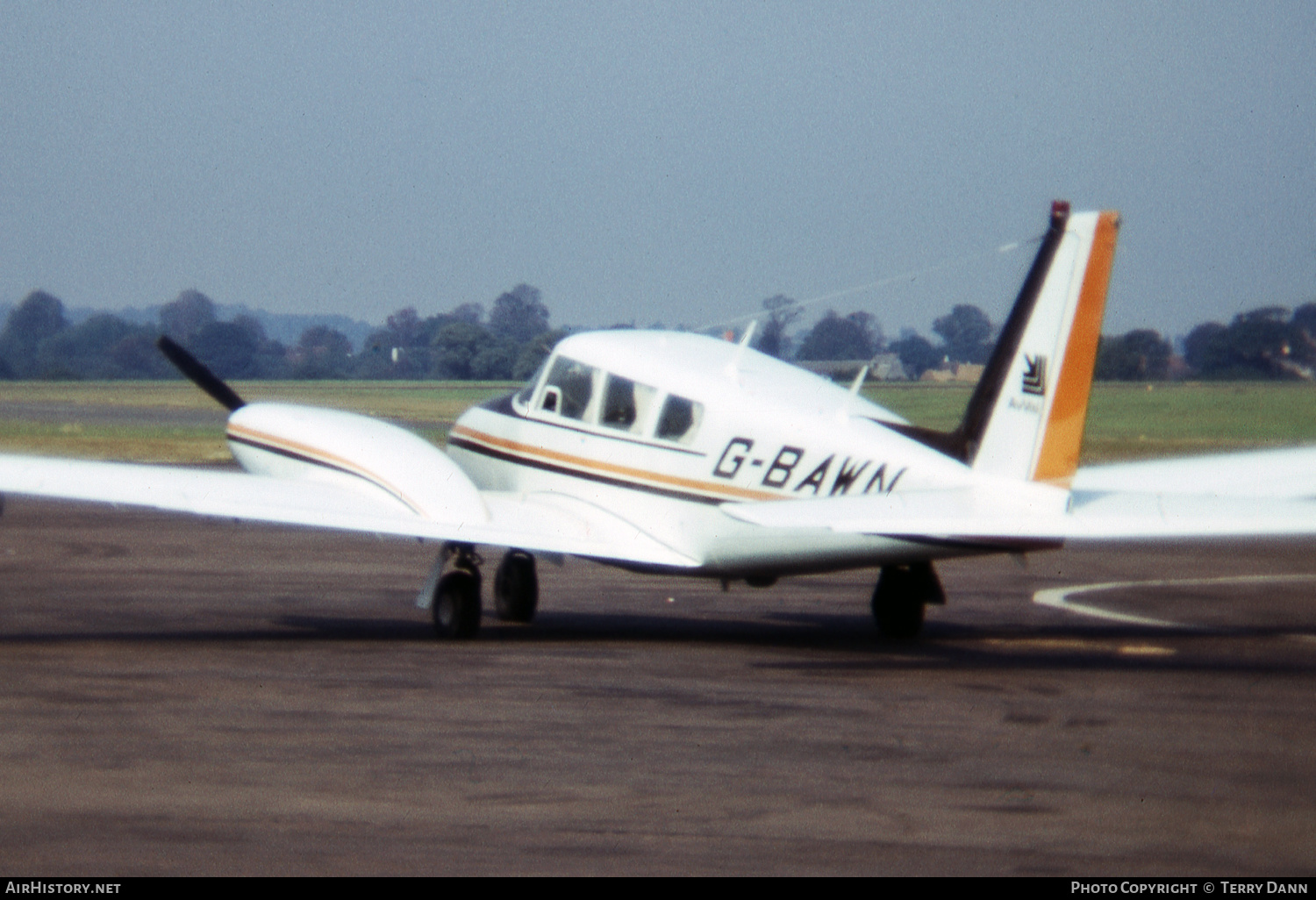 Aircraft Photo of G-BAWN | Piper PA-30-160 Twin Comanche C | Aviation Values | AirHistory.net #569069