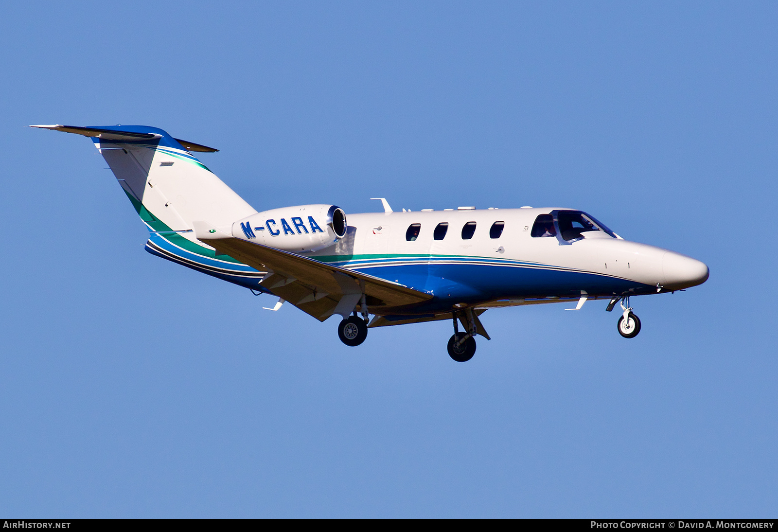 Aircraft Photo of M-CARA | Cessna 525 CitationJet M2 | AirHistory.net #569154