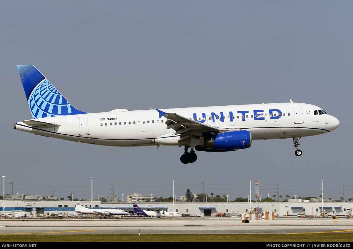 Aircraft Photo of N411UA | Airbus A320-232 | United Airlines | AirHistory.net #569313