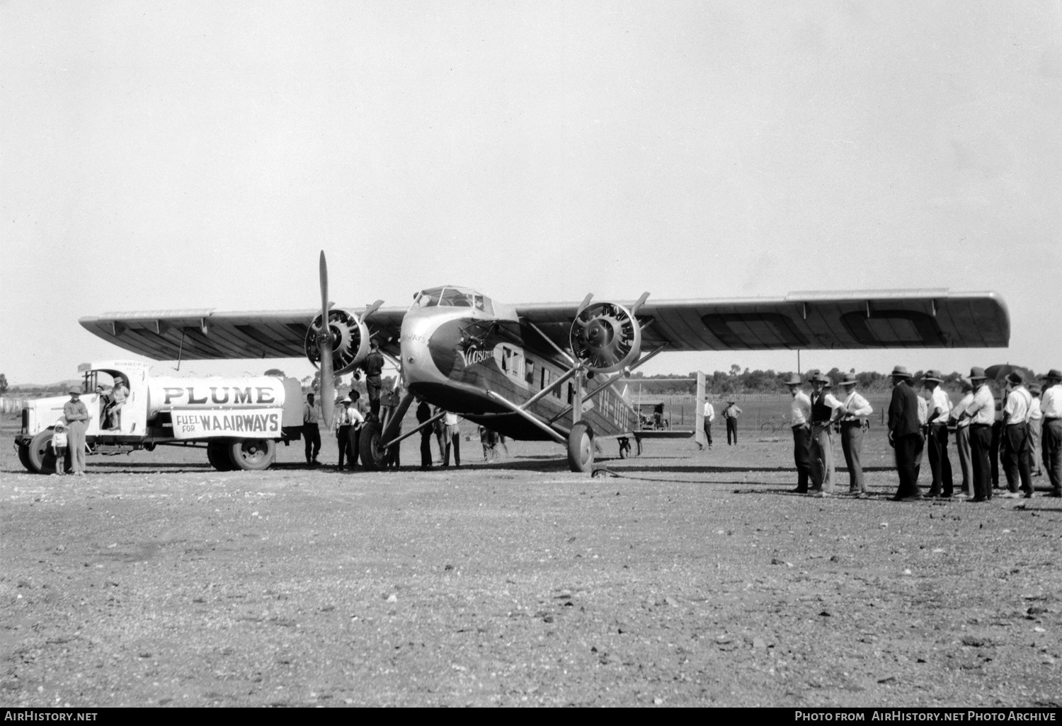 Aircraft Photo of VH-UOO | Vickers 198 Viastra II | West Australian Airways | AirHistory.net #569361