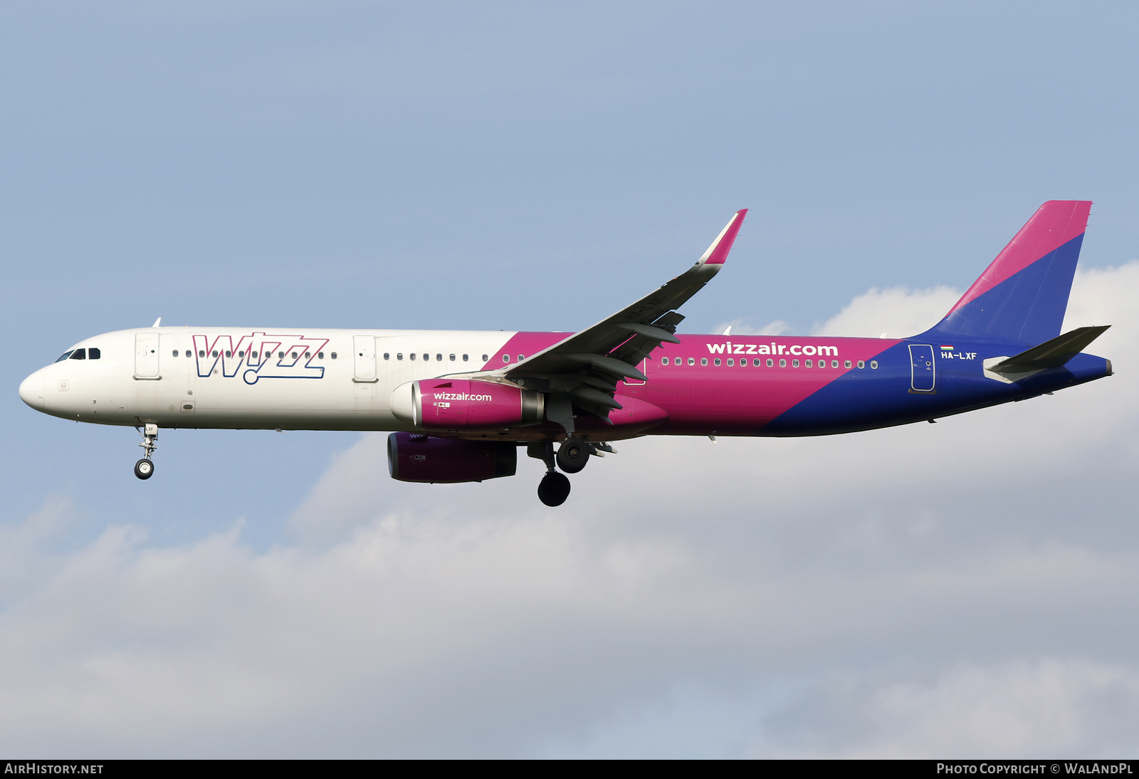 Aircraft Photo of HA-LXF | Airbus A321-231 | Wizz Air | AirHistory.net #569471