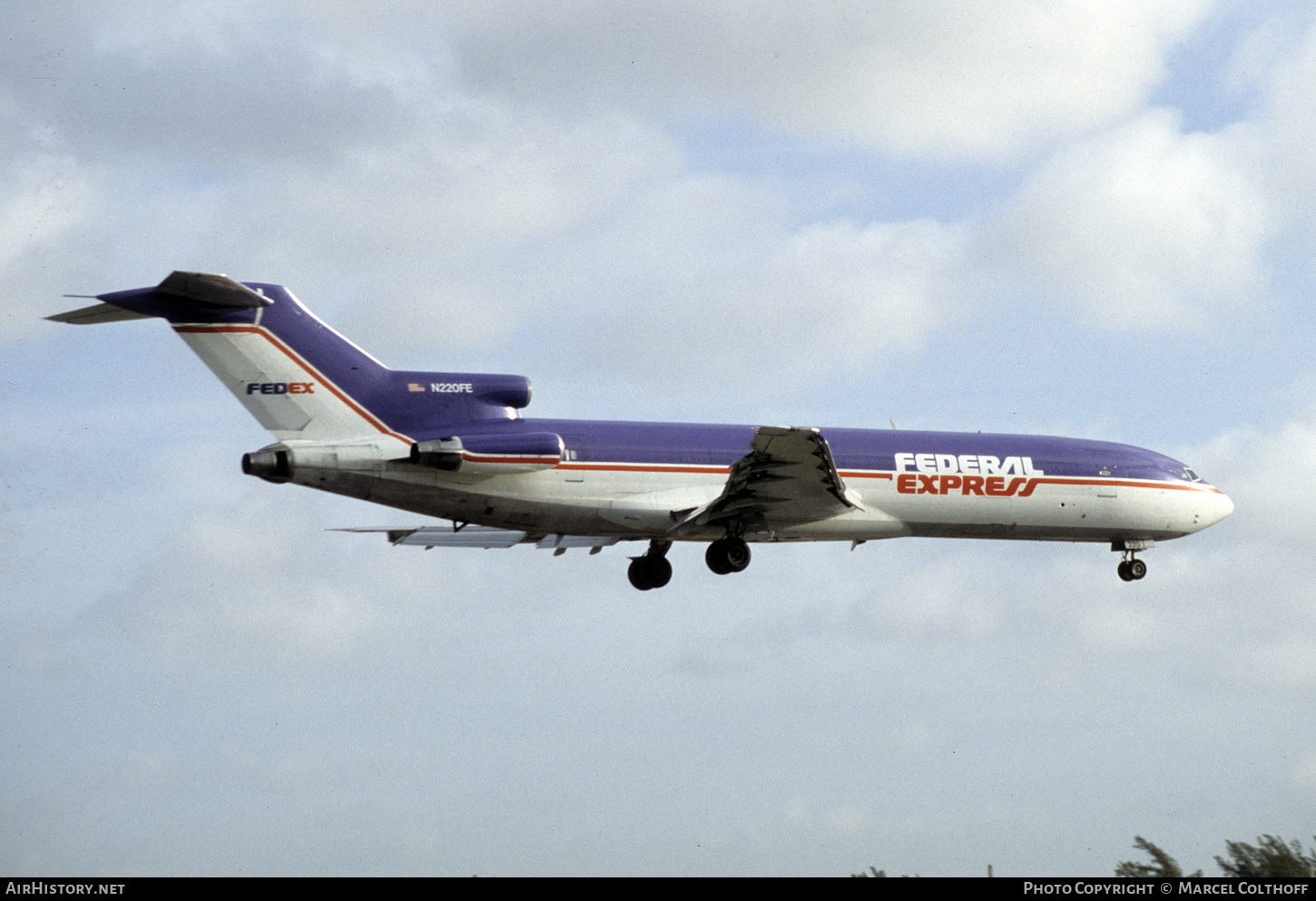 Aircraft Photo of N220FE | Boeing 727-233/Adv(F) | Federal Express | AirHistory.net #569480