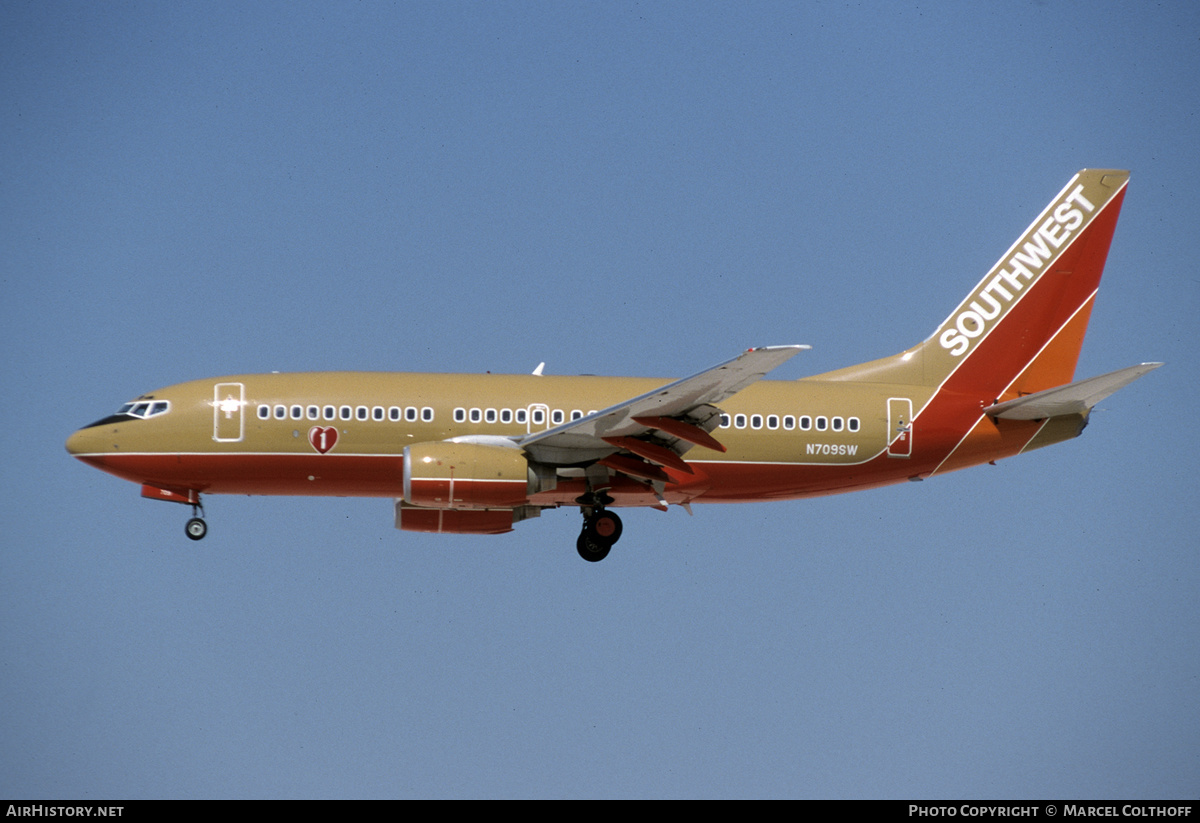 Aircraft Photo of N709SW | Boeing 737-7H4 | Southwest Airlines | AirHistory.net #569484