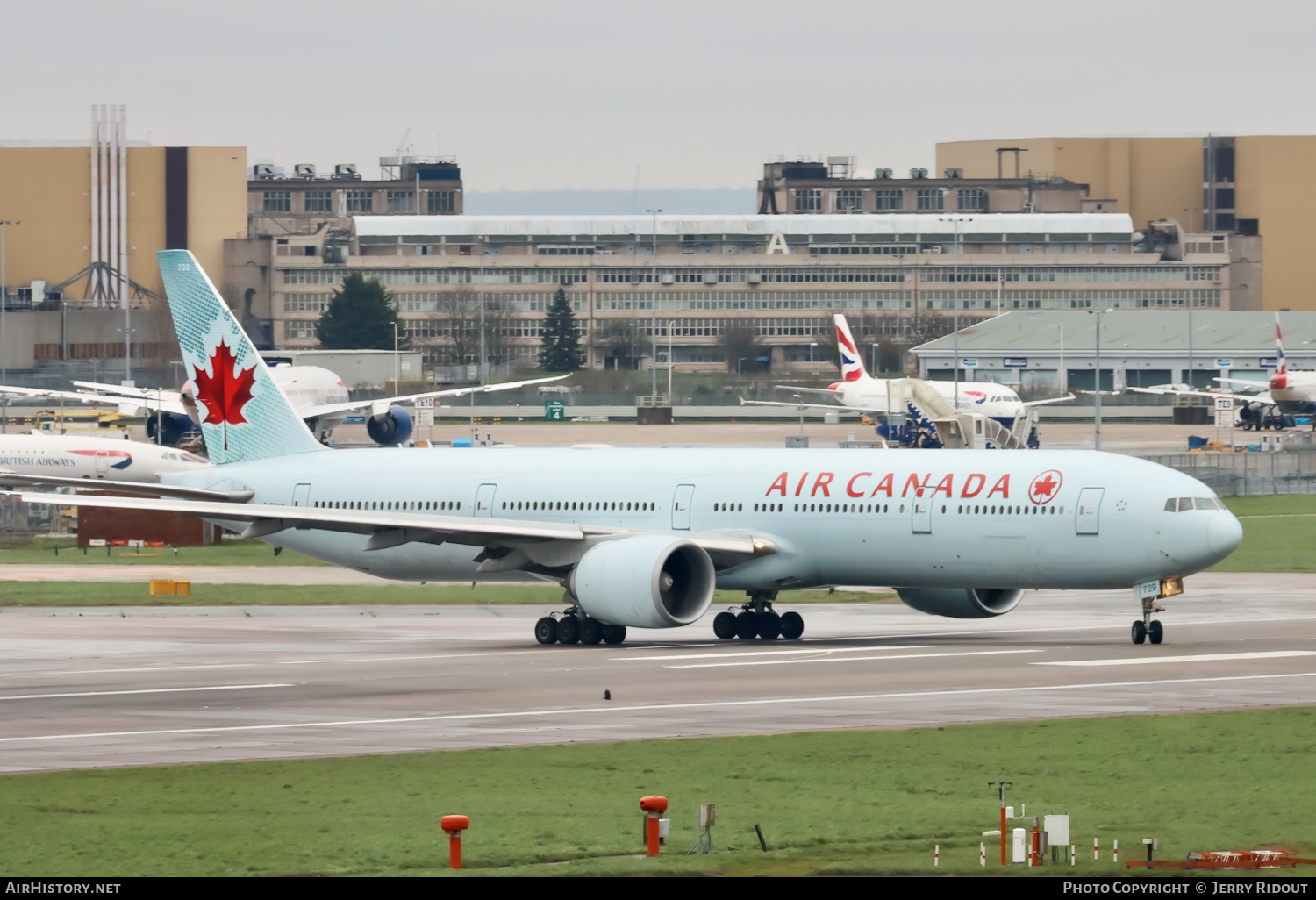 Aircraft Photo of C-FRAM | Boeing 777-333/ER | Air Canada | AirHistory.net #569497