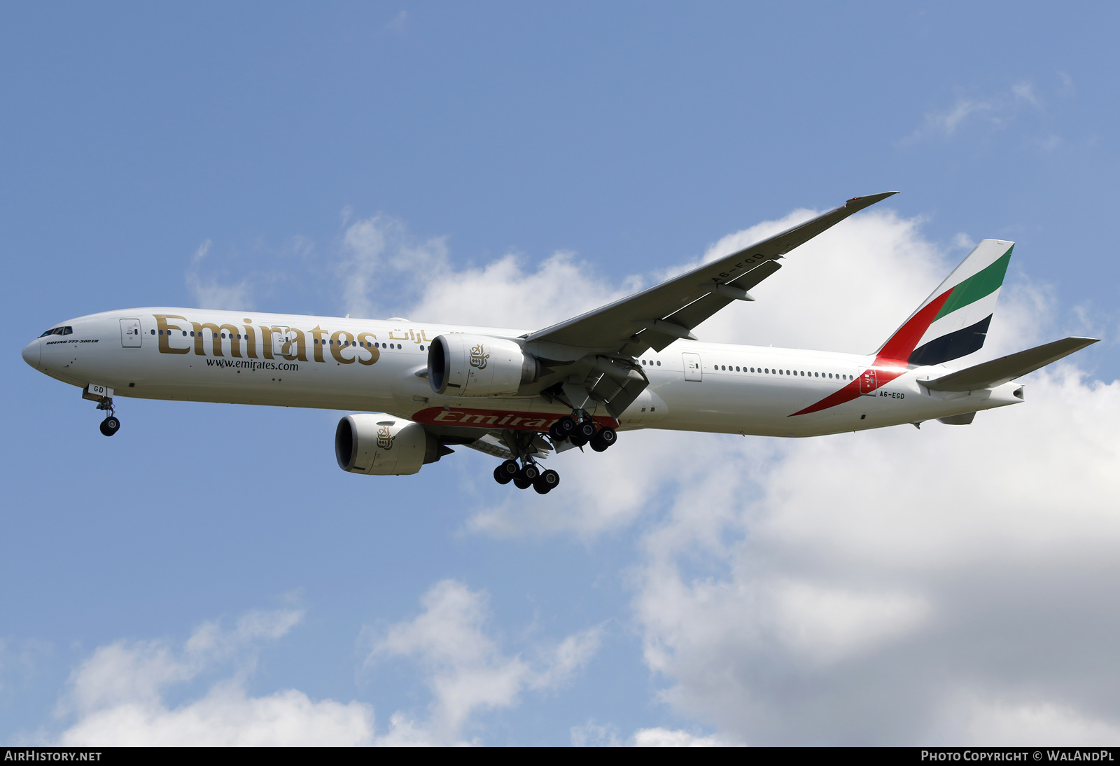 Aircraft Photo of A6-EGF | Boeing 777-31H/ER | Emirates | AirHistory.net #569500