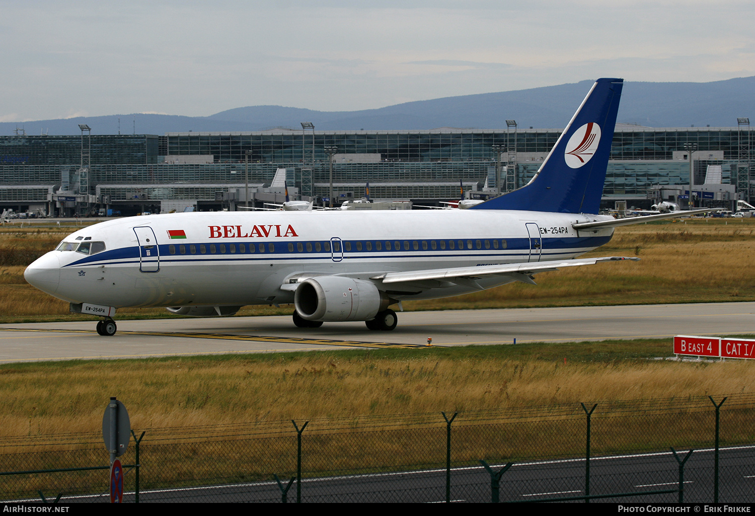 Aircraft Photo of EW-254PA | Boeing 737-3Q8 | Belavia | AirHistory.net #569529