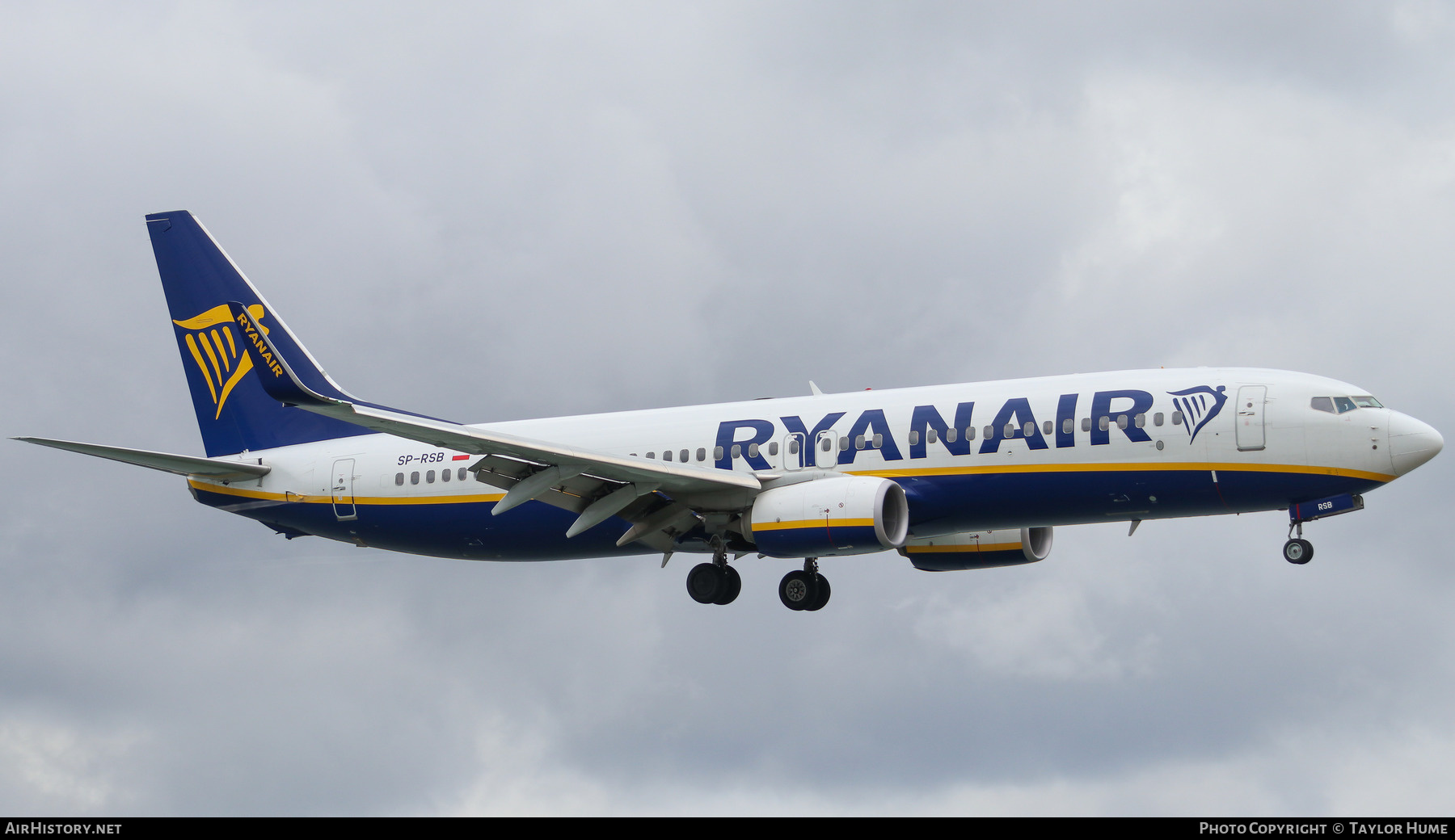 Aircraft Photo of SP-RSB | Boeing 737-800 | Ryanair | AirHistory.net #569534