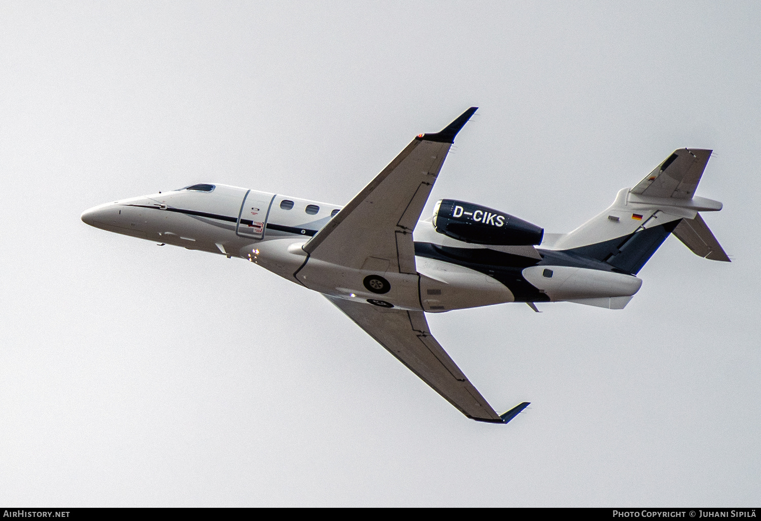 Aircraft Photo of D-CIKS | Embraer EMB-505 Phenom 300E | AirHistory.net #569551