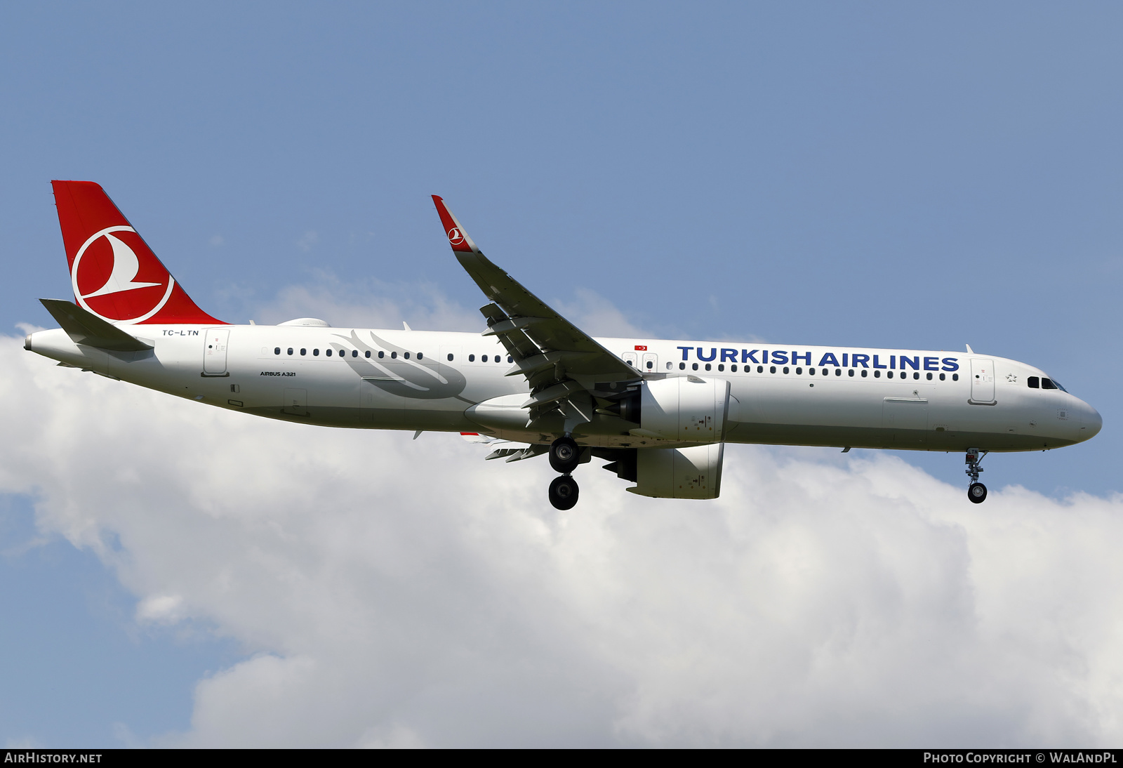 Aircraft Photo of TC-LTN | Airbus A321-271NX | Turkish Airlines | AirHistory.net #569571