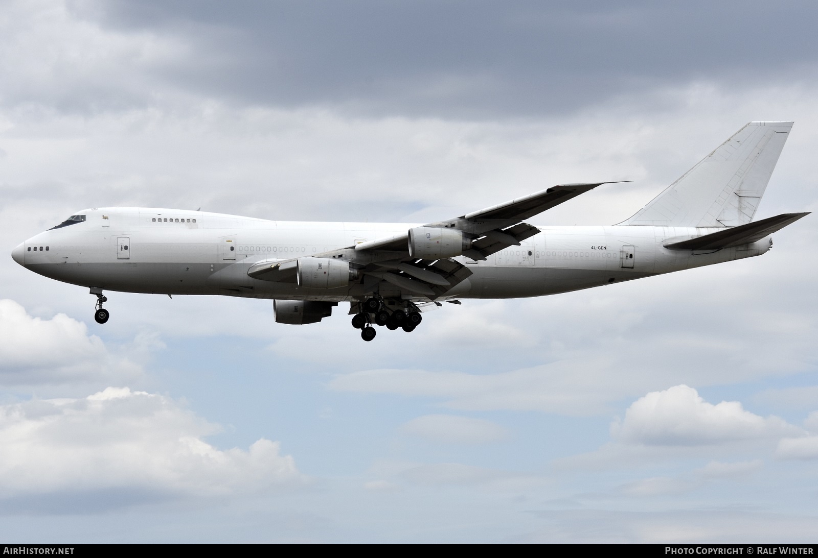 Aircraft Photo of 4L-GEN | Boeing 747-236F/SCD | AirHistory.net #569587