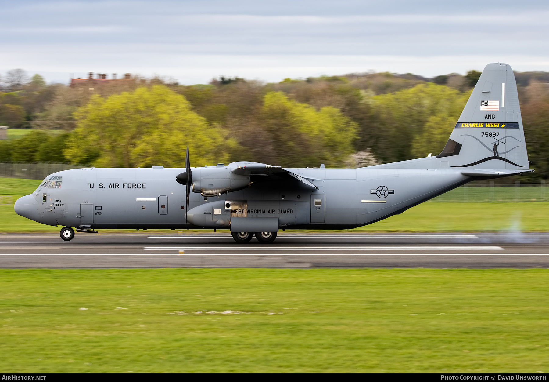 Aircraft Photo of 17-5897 / 5897 | Lockheed Martin C-130J-30 Hercules | USA - Air Force | AirHistory.net #569633